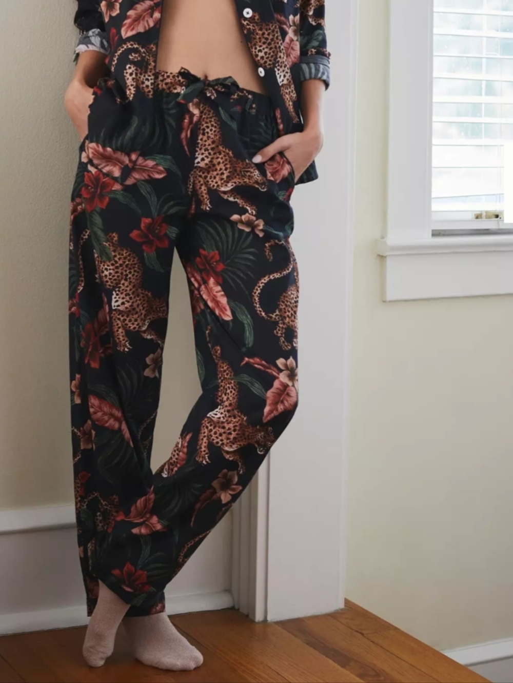 Desmond & Dempsey Pajamas Soleia Leopard Multi Shirt And Pants In Navy - Picture 6 of 16